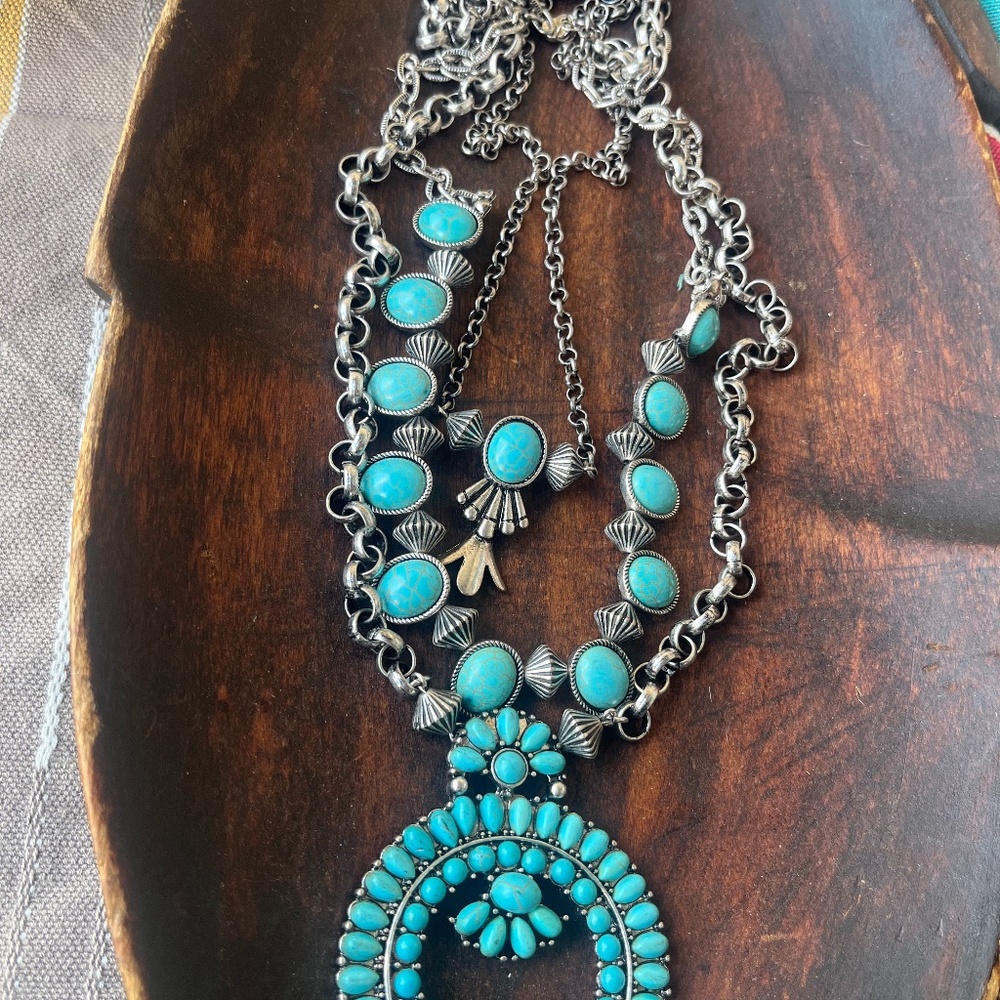 Shyanne western style necklace